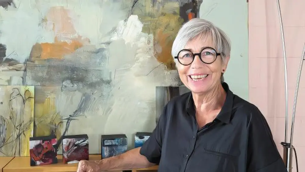 Portrait de l'artiste Sonja Fasel, créatrice d'émotions par la couleur
